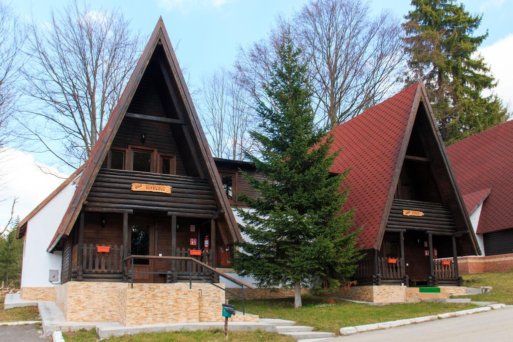 Centrul De Echitatie Poiana Brasov Hotel Luaran gambar